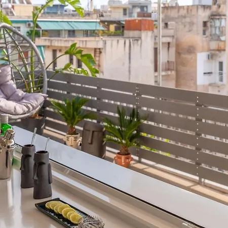Apartment Terrace House For Festive Fun